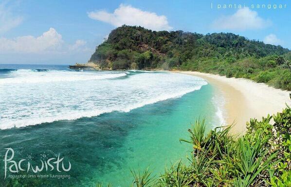 Pesona Pantai Selatan Tulungagung