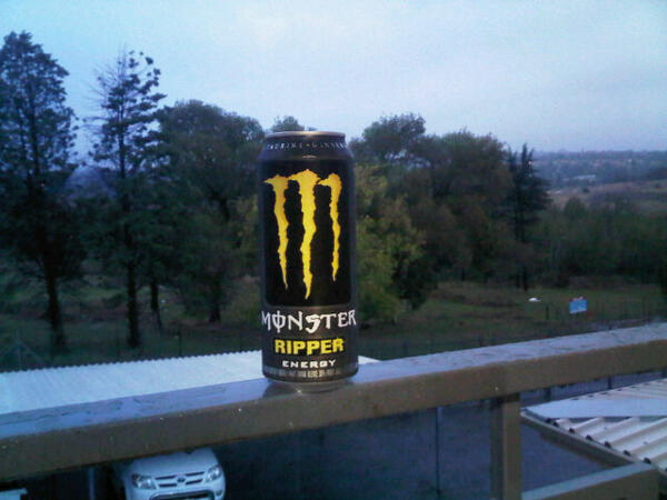Even on a rainy day in jozi starting the day with a <a href="/MonsterEnergySA/">Monster Energy RSA</a>  Ripper