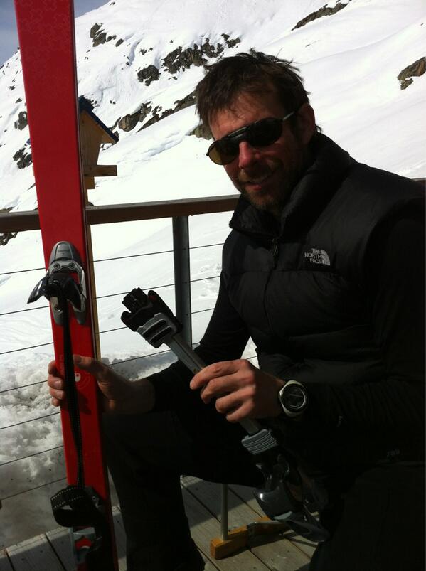 Major mechanical for <a href="/iamsteviecox/">S Cox</a> zip ties to the rescue - hopefully areldite &amp; superglue will work!