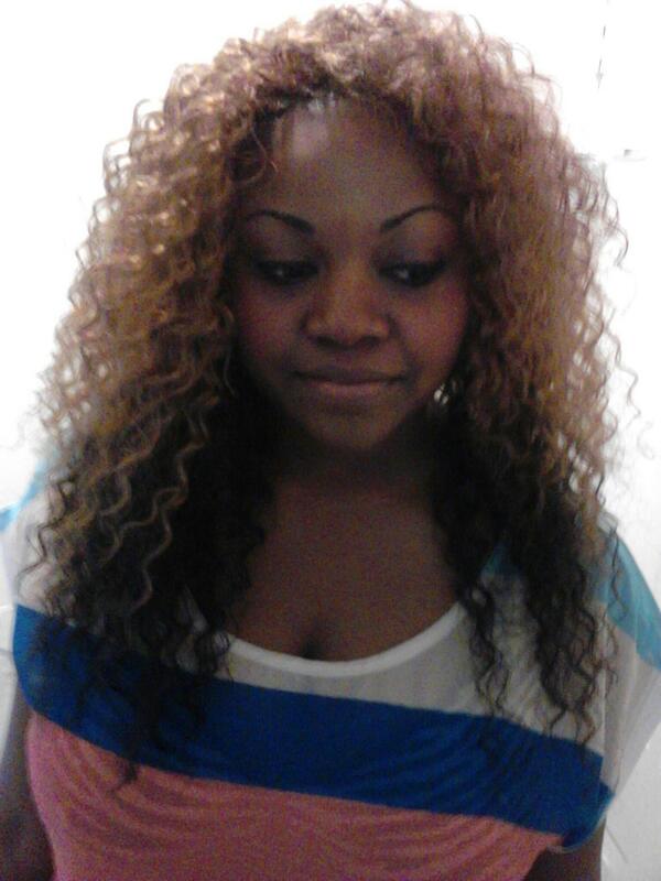 TheRealStylist's tweet image. #POW New client rocking her tree braids