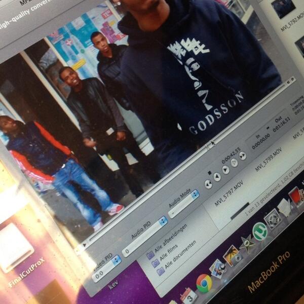 ZikiiMerdion's tweet image. Laag Met @DANYSON New Video Coming Soon #HellMary