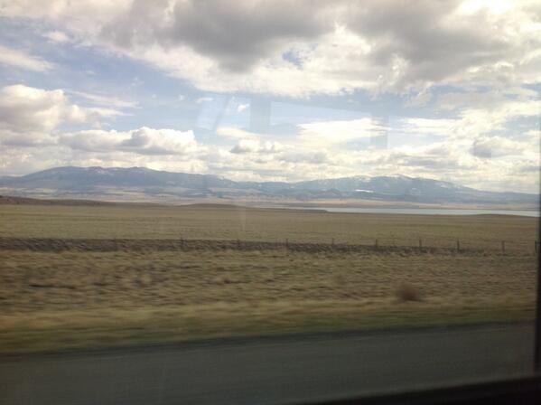 Jedisaber's tweet image. The view from the bus. #montanaspring
