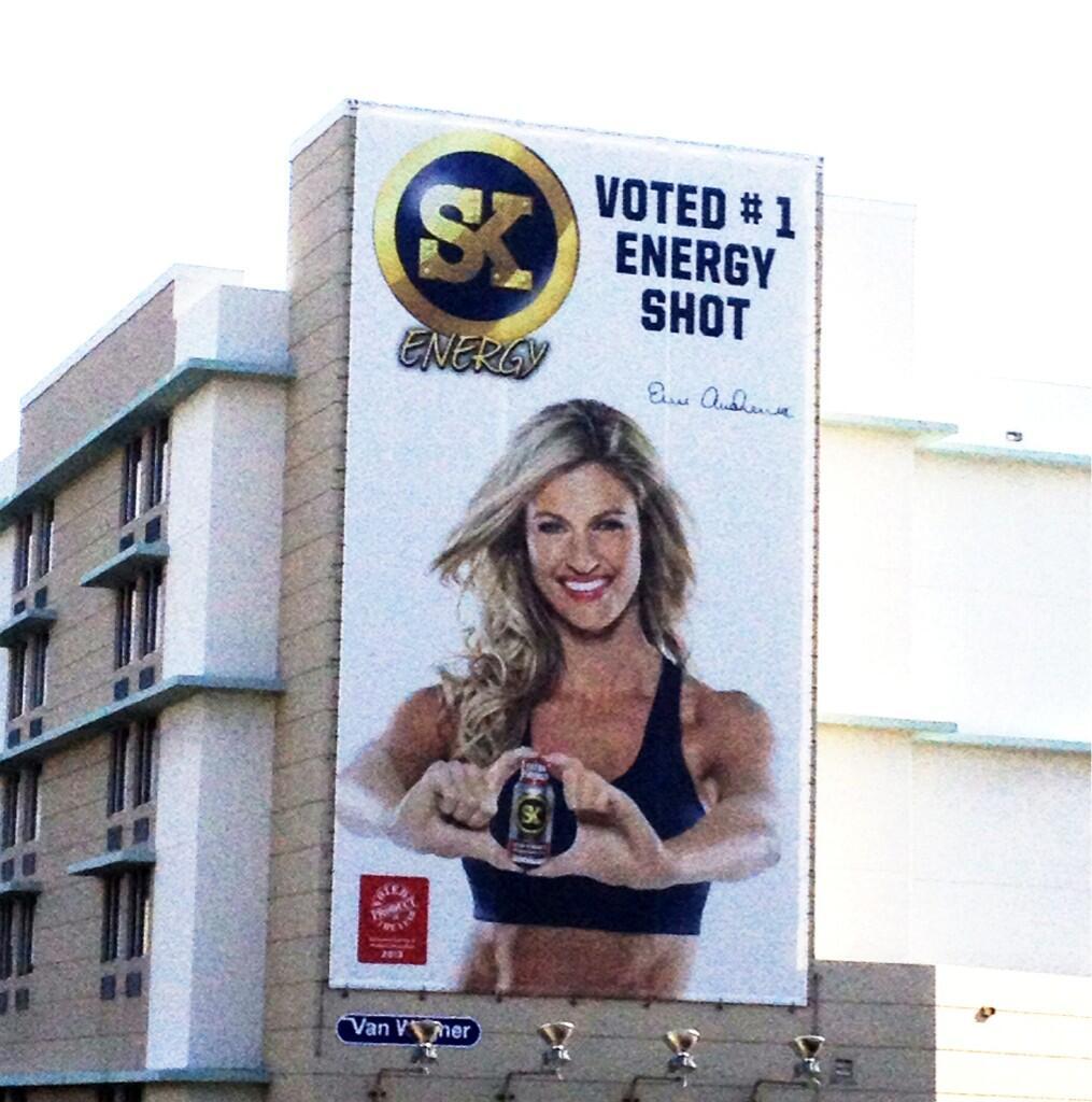 BG8aTYsCQAIKnTv.jpg:large