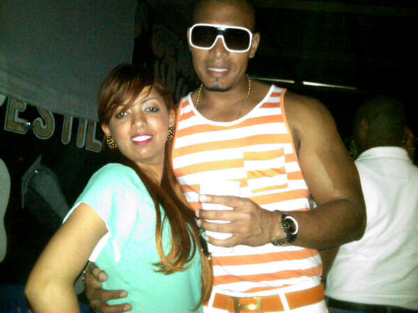 23Amires's tweet photo. Mi hermano pote, brillando con mama!! http://t.co/JjPCOt46B3