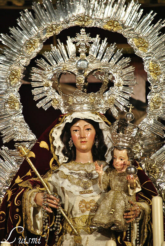 miguelternerov's tweet photo. Reina del santo Rosario y señora de Marchena Madre sin mancha original consuelo d pecadores buenas noches descansen http://t.co/IAFcLebNYz