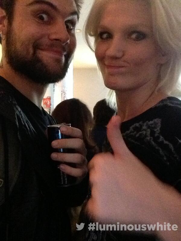luminouswhitebr's tweet photo. Estive no lounge #luminouswhite #spfw @twitterbrasil com @luccyhorn @reidelwein http://t.co/slQmdMd8od
