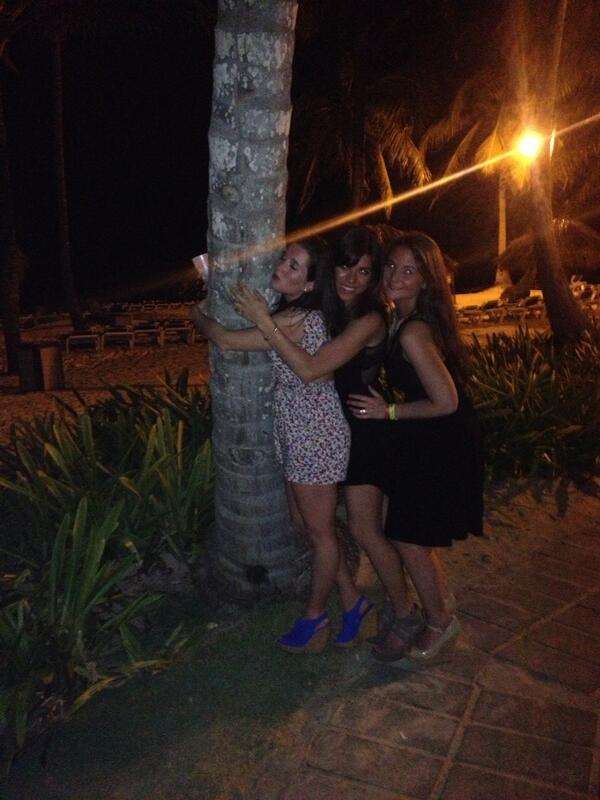 What a normal picture...spring break <a href="/AmandaCurry817/">Amanda Curry</a>