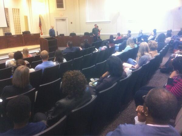 Impact_HCS's tweet photo. Packed house @ this week's Impact Academy info sessions. 60 registrations this week for fall! #gaed #GaETC http://t.co/XMcQhZtpuD