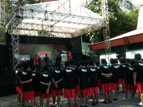 pyutrii's tweet image. Such a cool performance by billy &amp;amp; indo beat box @GarnierMenID #smartboxing