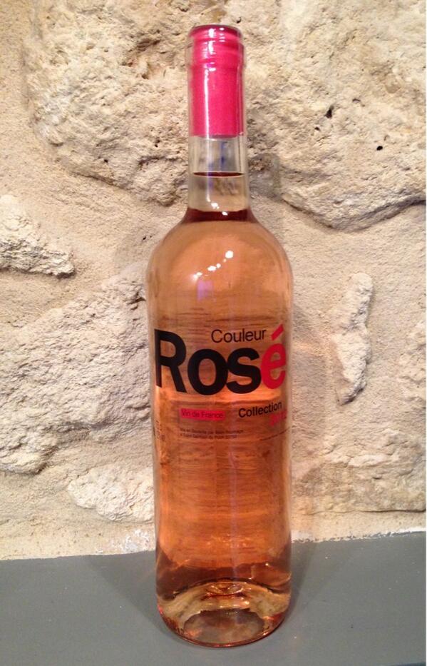 RoumageMareva's tweet photo. Nouveauté : "COULEUR ROSÉ" Le Premier d'une longue Collection #vinrosé #monrosé http://t.co/H32TYvJy1q