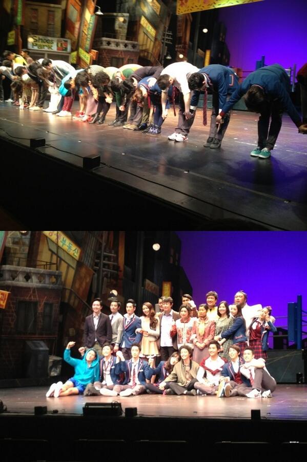 acomkorea's tweet photo. 한지상완득이 1회공연에 이어 정원영완득이 2회마지막공연이 막을 내렸습니다.아쉬운점도 많았지만 그자체가 감동이었던 초연팀 잊지말아주세요~그동안 시즌1 관람해주신 관객분들 감사드립니다.시즌2로다시찾아뵙겠습니다^^♥ http://t.co/x4T6y8bYtz