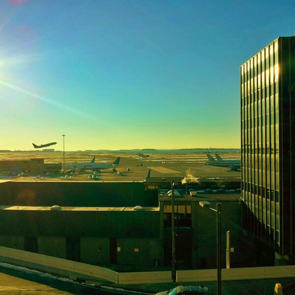 NJATTL's tweet photo. @Just_AJBurnett #wcvb Logan Sunrise this morning. Glad to see the sun out for once this winter! http://t.co/jRDTnDxinp