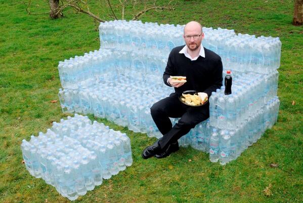 WaterFootprintN's tweet photo. Craig Jones from Sustain with his lunch #waterfootprint 756 litres http://t.co/t7L2ua0YJj