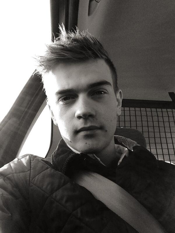 flexigustafsson's tweet image. påväg till Stockholm :P #jollo