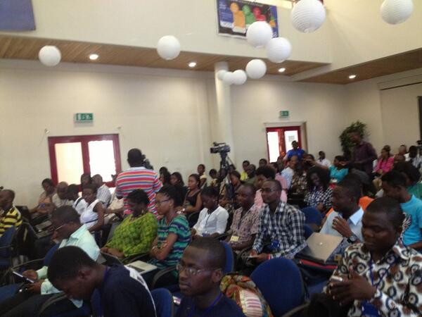 kajsaha's tweet image. Room is full 2! #BlogCamp13