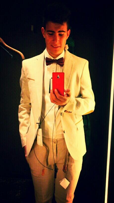 Saul_mareo4's tweet photo. Elegante,  elegante http://t.co/vMgMLBHfBa