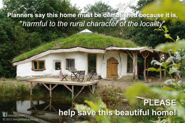 naturalhomes's tweet photo. Please read the article and help Charlie's family save their beautiful straw bale home http://t.co/IvZ01LeqBL http://t.co/ljYP7zyuiS