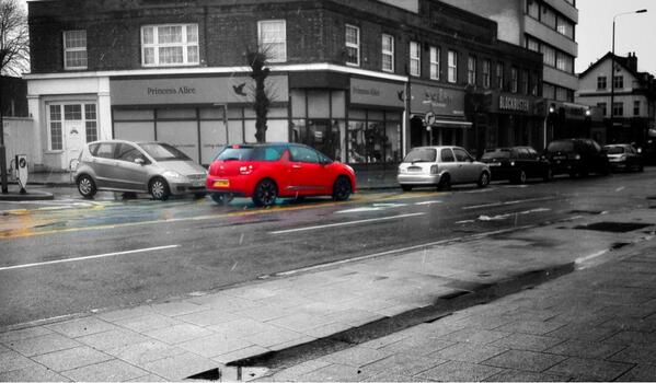 scottjwall's tweet image. Rule #174 Enter a box junction only if your exit is clear. #raynespark #driverfail