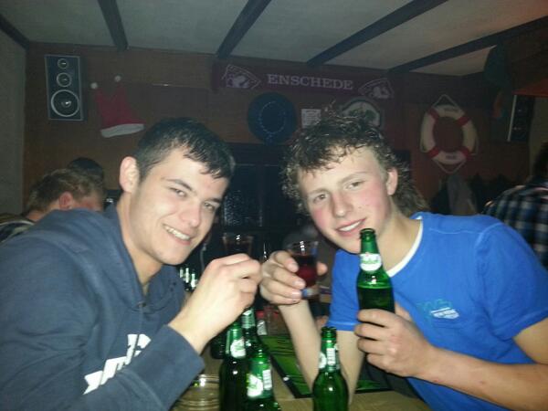 kevinwesterink's tweet image. Hahaha jaja de borrel dabei