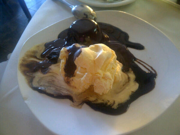 RJkiko's tweet photo. Estou me acostumando a ser RICO! Rsrs http://t.co/EvXQhd6Co2