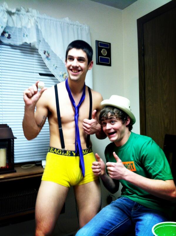 saraboo69's tweet image. @TysonSchuder yup. #magicmike #minnesotastyle