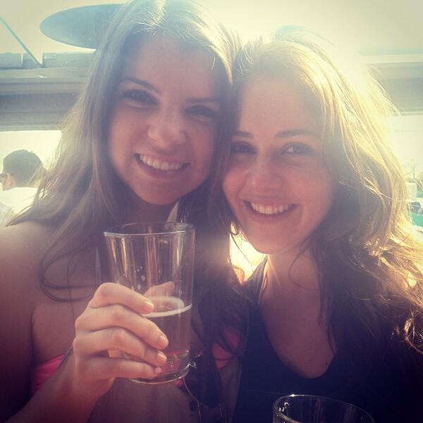 CecilyRyan's tweet photo. Afternoon delight. Love @sandbar718 @LaurenHarbin :) #yellowtail #nachos http://t.co/VeXGSJqEZv