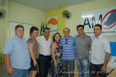 DepGetulioRego's tweet photo. [A] @DepGetulioRego participou da 1ª reunião da AMORN, ao lado do pref de P. Ferros @fabriciotorquat e vereadores. http://t.co/QvAQX6utWr