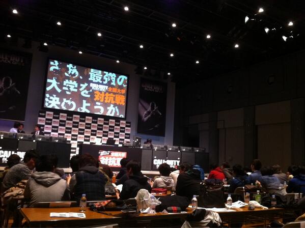 sqex_ee's tweet image. 各チームセッティング中！ #CoD大学対抗戦 live.nicovideo.jp/watch/lv129401…