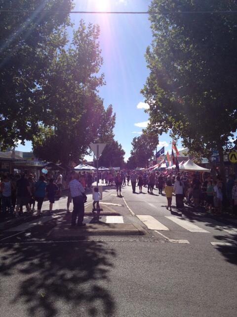 889WYNFM's tweet photo. Wyndham's version of Abbey Road: Watton Street! The view of the Weerama Parade from @ambertee's calling position. http://t.co/XNTu826jPh