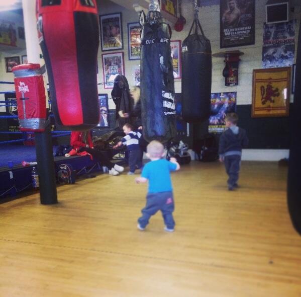BoxingParties's tweet photo. Enjoy some punch the bag games! http://t.co/eI0yFYbGvN