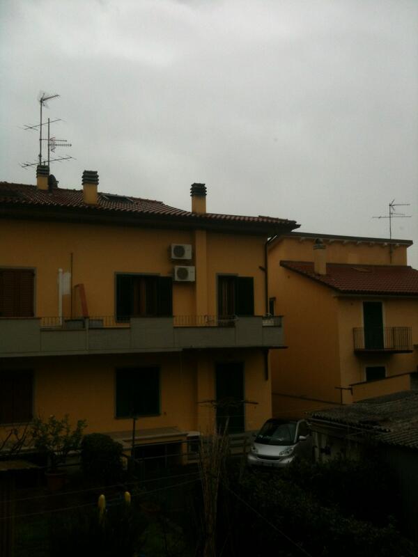 Gionnisw's tweet image. Tempo del cazzo #rain #noskate #boring #jointday