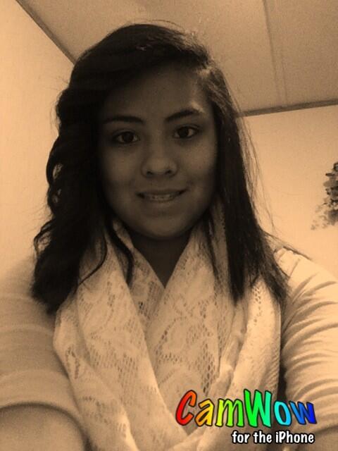 yuliana_almeida's tweet photo. 😬 http://t.co/XQnit2u0C1