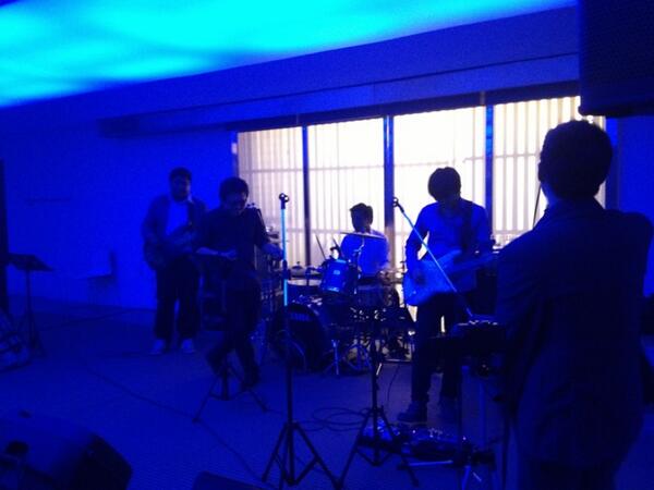 iNattt's tweet photo. ทางนี้วง #i7k band มันส์สาด!!!!! #iHear http://t.co/dKYekcdqVr