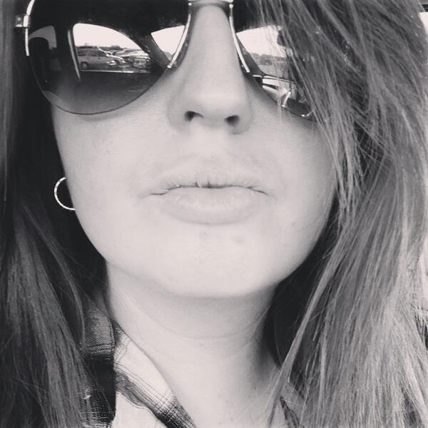 XTwoLovesX's tweet image. It was sunny here, now it's snowing like crazy! #snowday