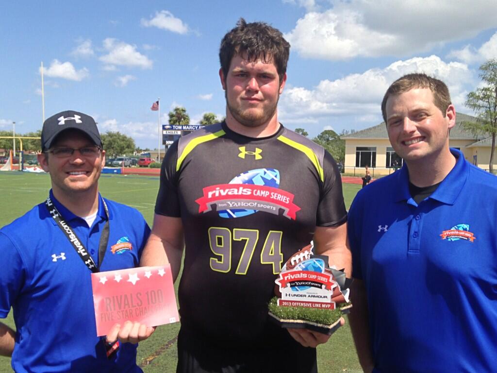 BGJLDZUCIAE6oIL.jpg:large