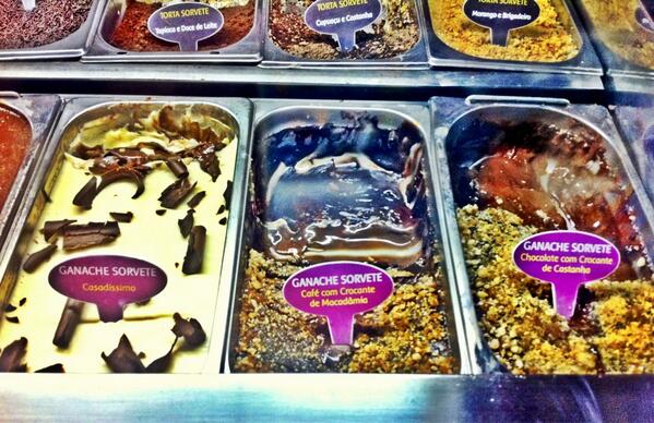 Ganaches-sorvetes exclusivas e deliciosas. Domingo é na Gelateria Damazônia!