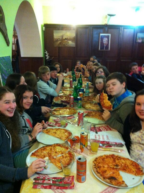 ratoathcollege's tweet image. #Italy2013 We're having dinner in the local Ristorante #PizzaParty