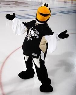 DusterMcGee's tweet photo. Hahaha, I think I found @PierreOnGlass Trillin' it up on our local rink. That fucker wouldn't get off. #Rattled. http://t.co/Z7476nlbz8