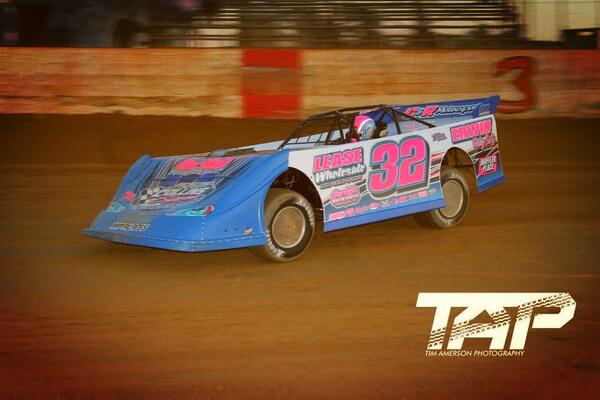 ryantooleracing's tweet photo. #featurewinner #topless http://t.co/ksF3HEx45O
