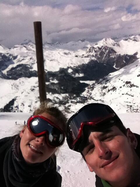 Kjcangel's tweet photo. Buen finde en astun con silvia_desnivel!
Tekieroooo wapaa!! http://t.co/1z8NVzI8l3