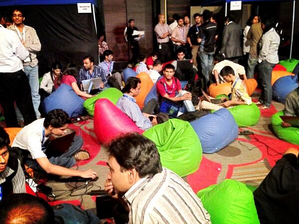 ashwinkandoi's tweet image. We love our job “@WinjitTech: @WinjitTech at #AppFest #TechEdIn Pune coding all night :-) @abhijitjunagade http://t.co/KSgZlZ4VVE”