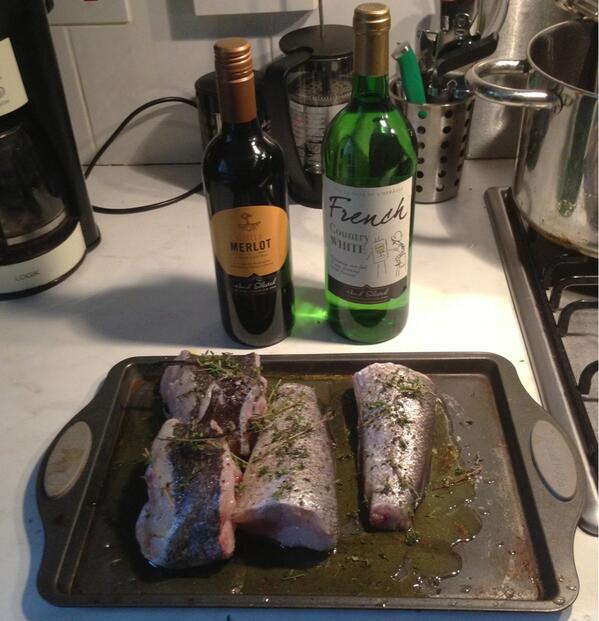 cakeholeshop's tweet image. @HPShellfishCo Thanks for our 'weekend' lunch!