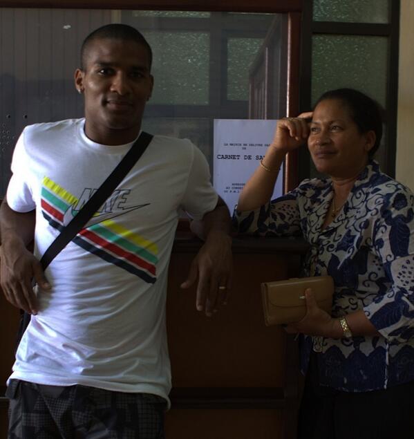 Florent Malouda Happy Birthday To My Mum Armelle Joyeux Anniversaire A Ma Mere Armelle Guyane Birthdaymum Http T Co Dbqtb6ylb2 Florent Malouda Happy Birthday To My Mum Armelle Joyeux Anniversaire A Ma Mere Armelle Guyane Birthdaymum Http T Co Dbqtb6ylb2
