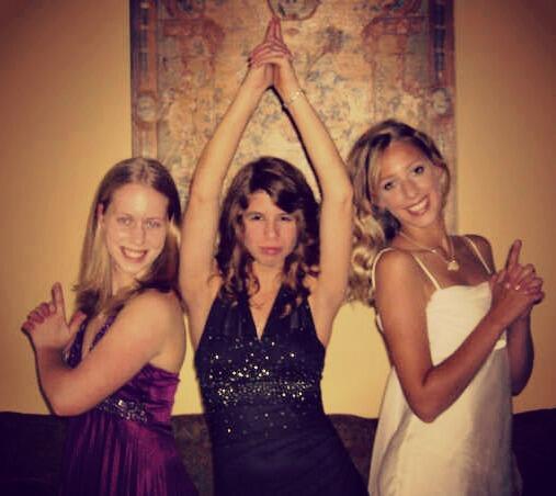 kimmyshimmy981's tweet image. #FavoriteBestFriendPicture  #prom2008 #charliesangels