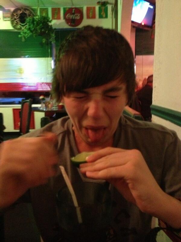 MaxSassyCorner's tweet image. Graham Vs. lime
#daface