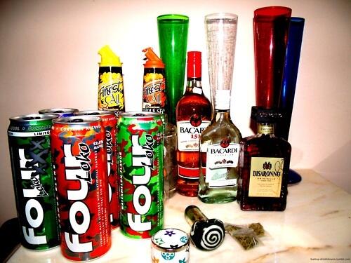 GoonConfessions's tweet photo. #LiesIveToldMyParents Uhh.. I'm going to sleepover at a friends house tonight.. http://t.co/ElxyuBUpAo