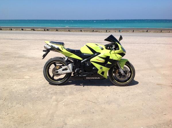 DesignsImagine's tweet photo. Neon RR ..... http://t.co/hvkNJgtTRl