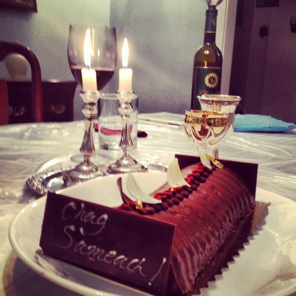 weinerweiner's tweet photo. @LeBecFinPHL #passovercake #Delicious http://t.co/L6HPZQTjKz