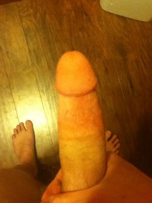 DirtySnapchat's tweet image. Any girls wanna swap some vids/ pics? Snapchat me ;) snapchat: dirty-snaps