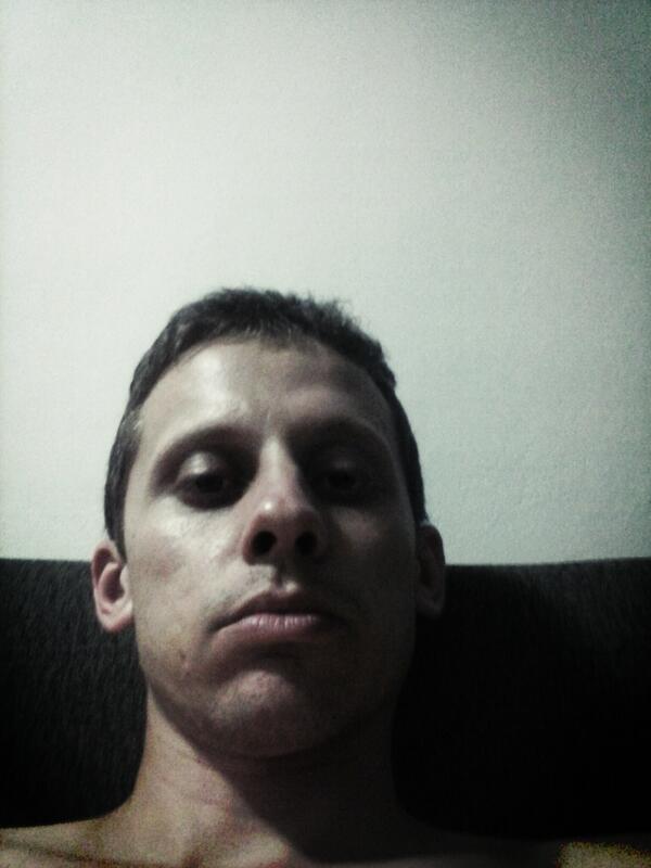 _marceloscorrea's tweet photo. Aguardando coragem para dormir..... http://t.co/x13ltd2j3O